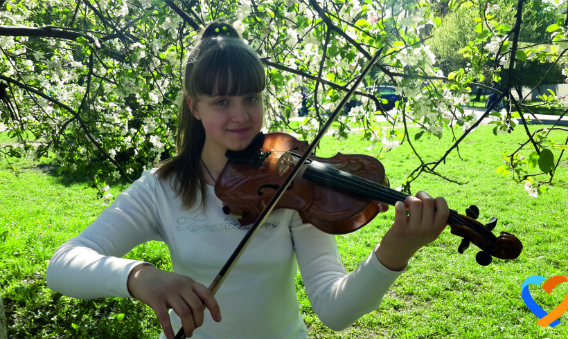 Новая скрипка для Олечки Титаренко (11 лет)